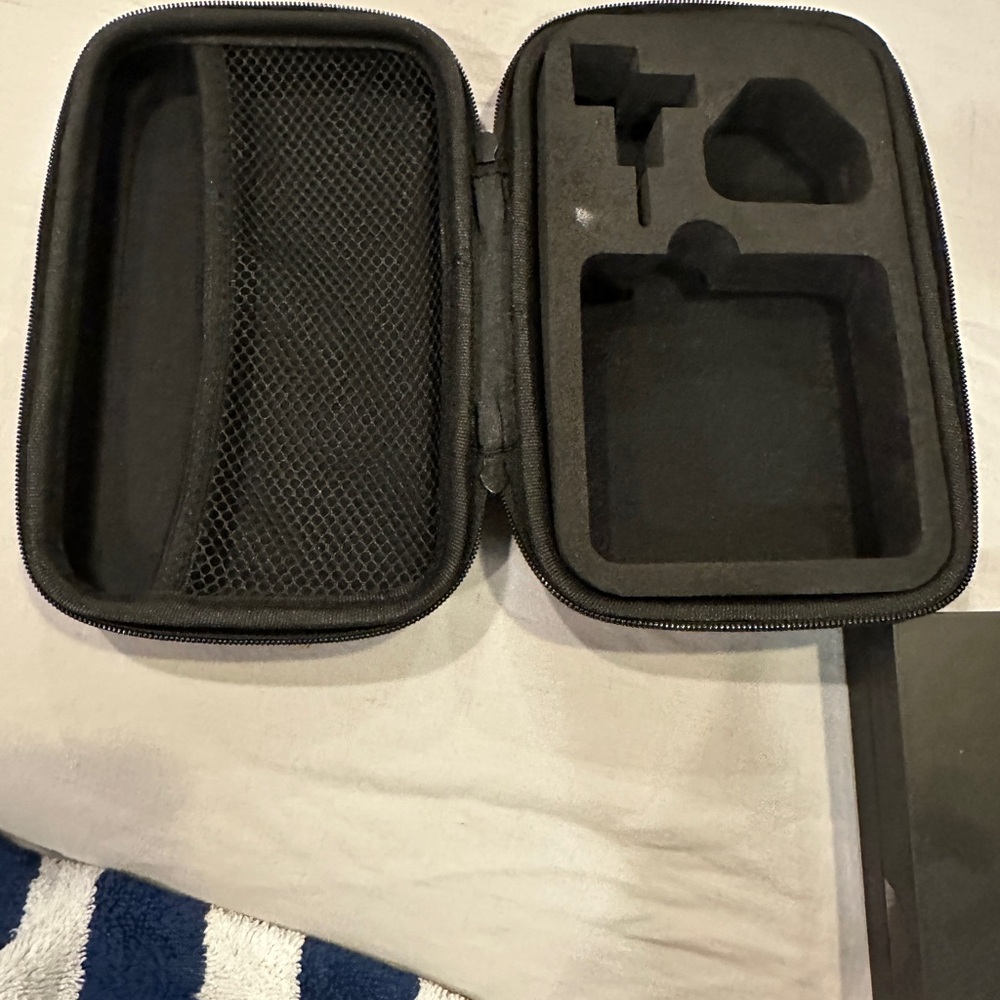 Shopify tap, and Chip card reader never been used comes with a carrying case